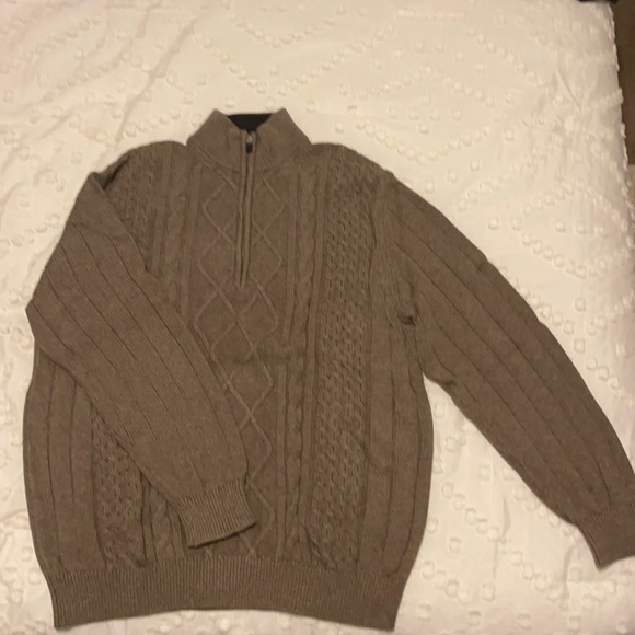 IZOD Sweater - Picture 1 of 2